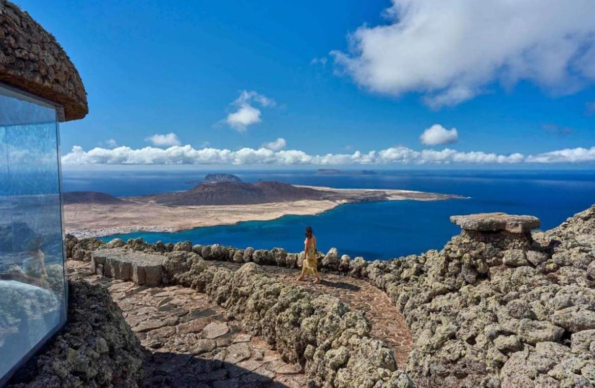 Lanzarote Casa Volcanica-Anclada Sobre La Lava Del Volcan Montana Blanca Εξωτερικό φωτογραφία